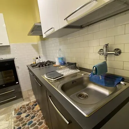 Bilocale Moderno Via Trento 7